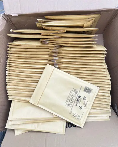 Air Mail Lite 160 Sealed Gold Padded Bubble Envelopes D/1 180x260mm